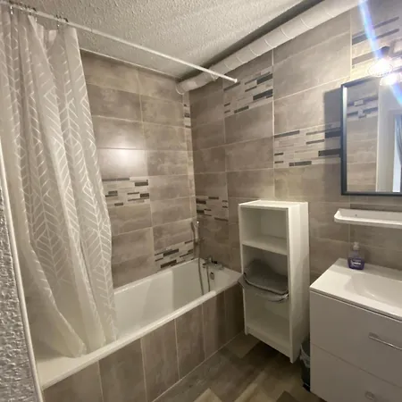 Apartment 50m2 Vue Imprenable Avec Garage Draps Et Serviettes Compris *